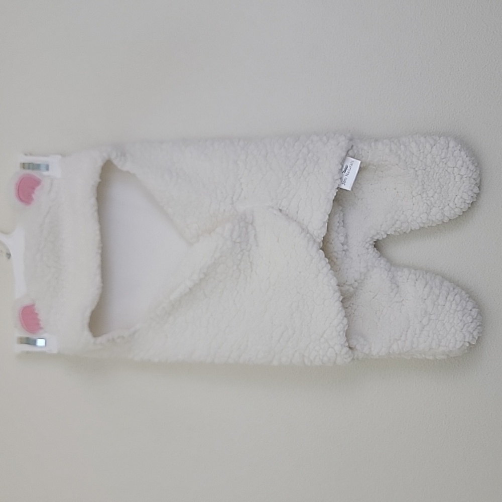 Jam Naturals Baby Swaddle Blanket White Fleece W/ Pink Ears